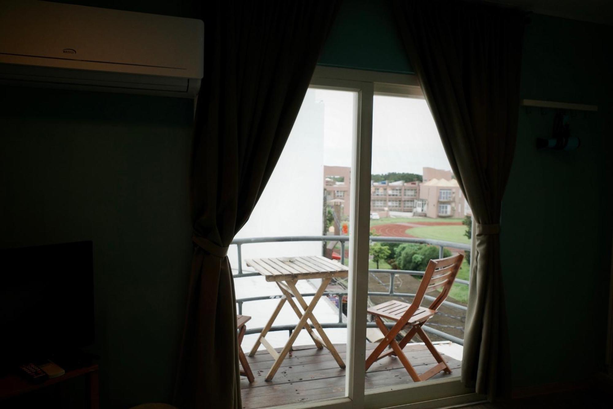 海中天旅店 Sea Of The World B&B Kenting Exterior foto
